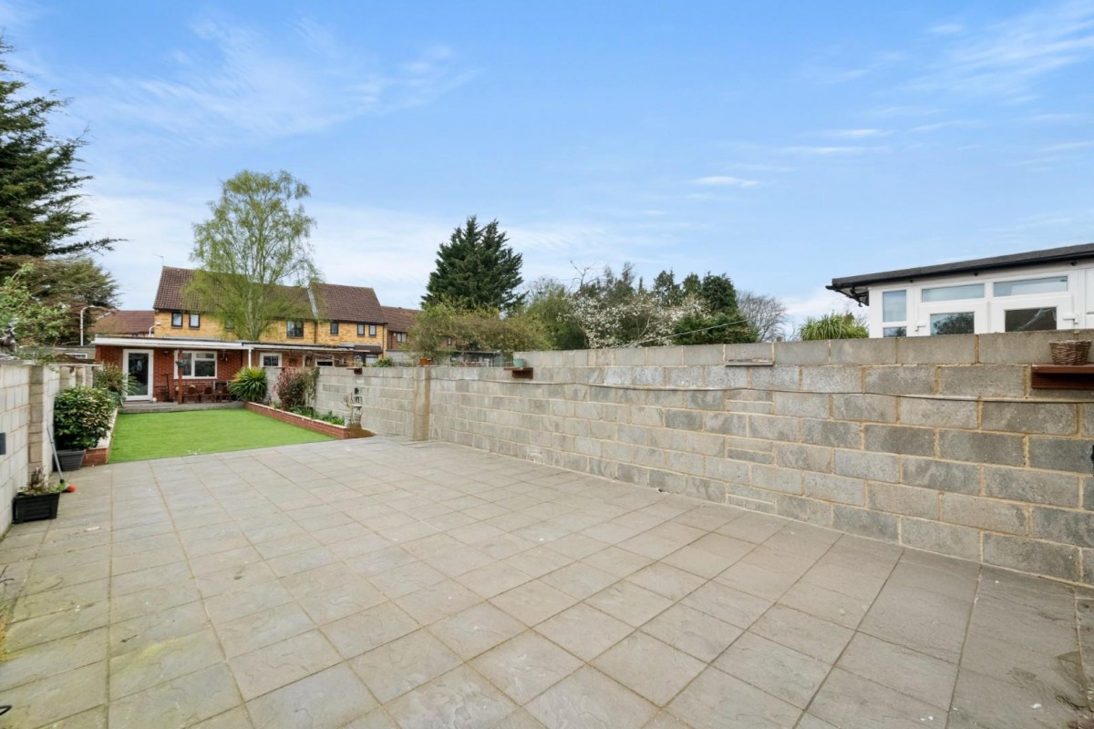 Botwell Lane, Hayes, UB3 2AQ