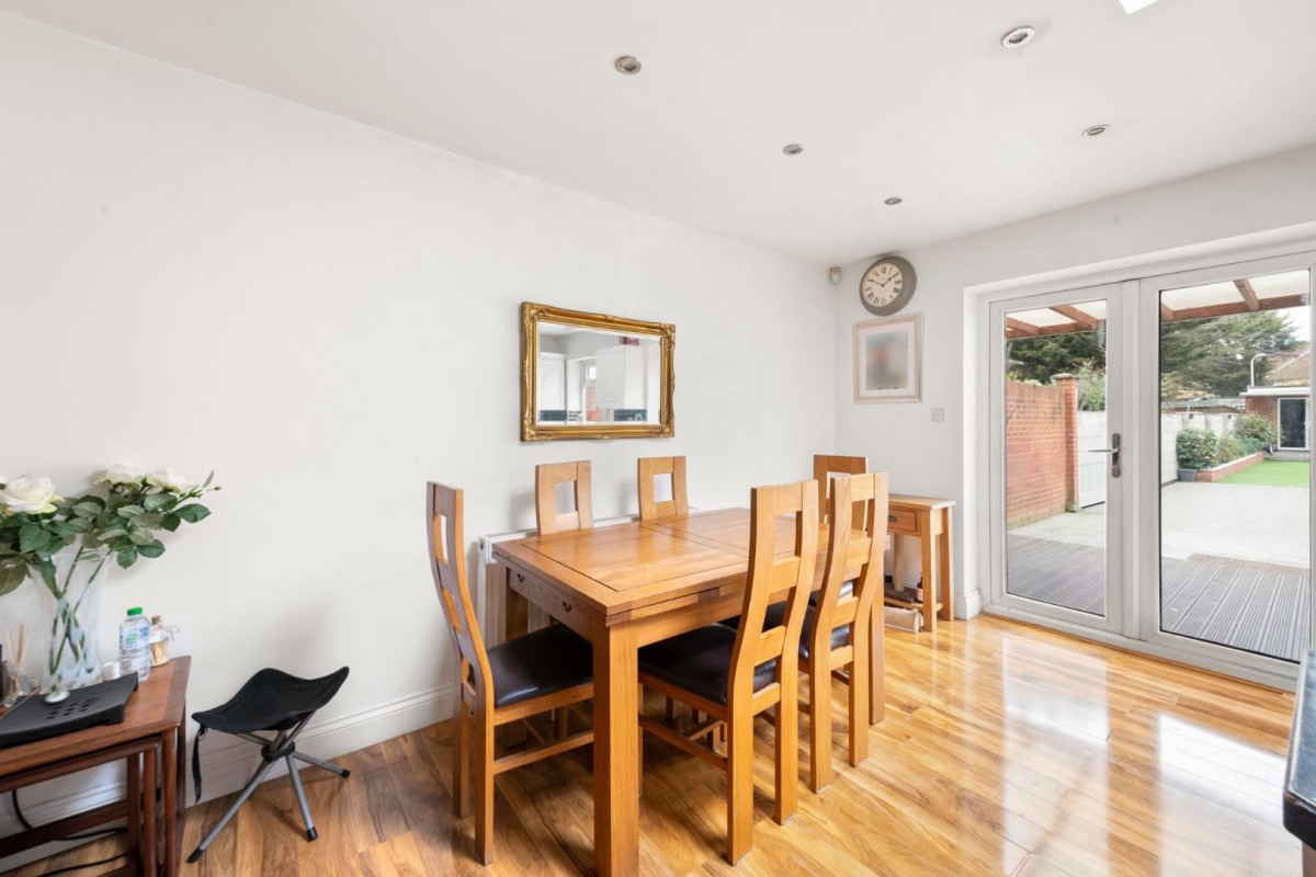 Botwell Lane, Hayes, UB3 2AQ