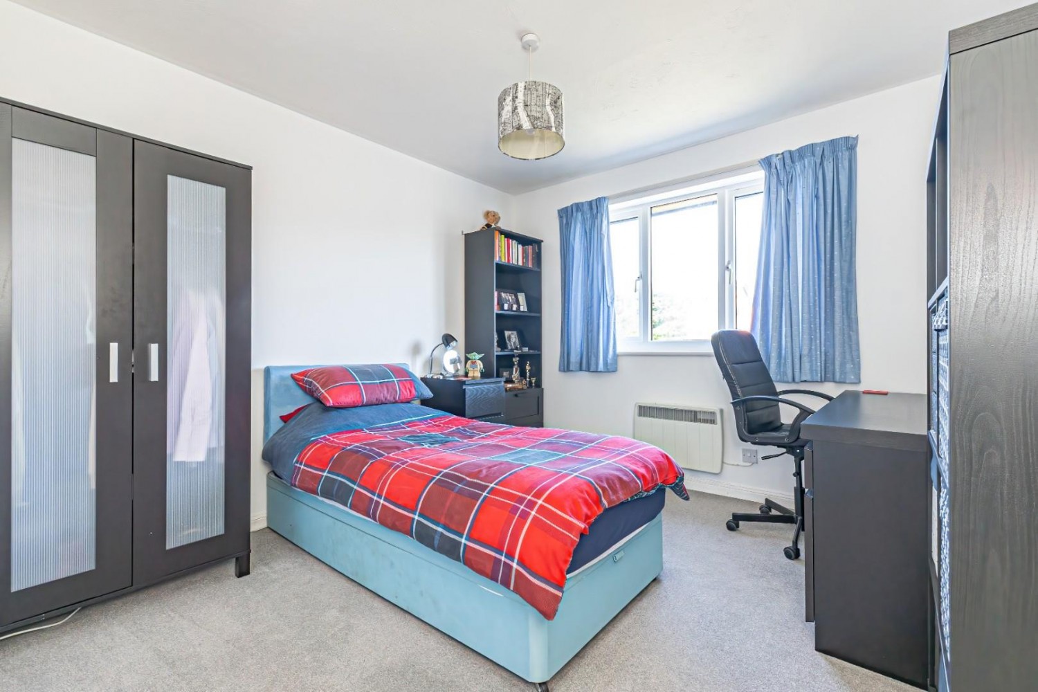 Church Hill, Cheddington