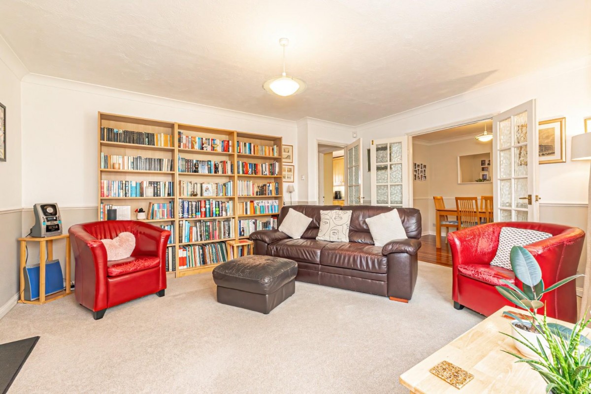 Church Hill, Cheddington