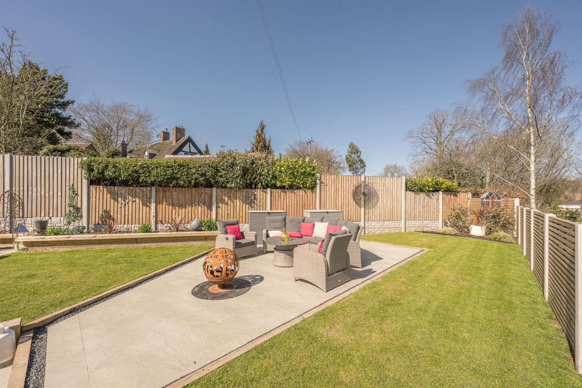 Stableford Bungalows, Stableford, Bridgnorth, WV15 5LS