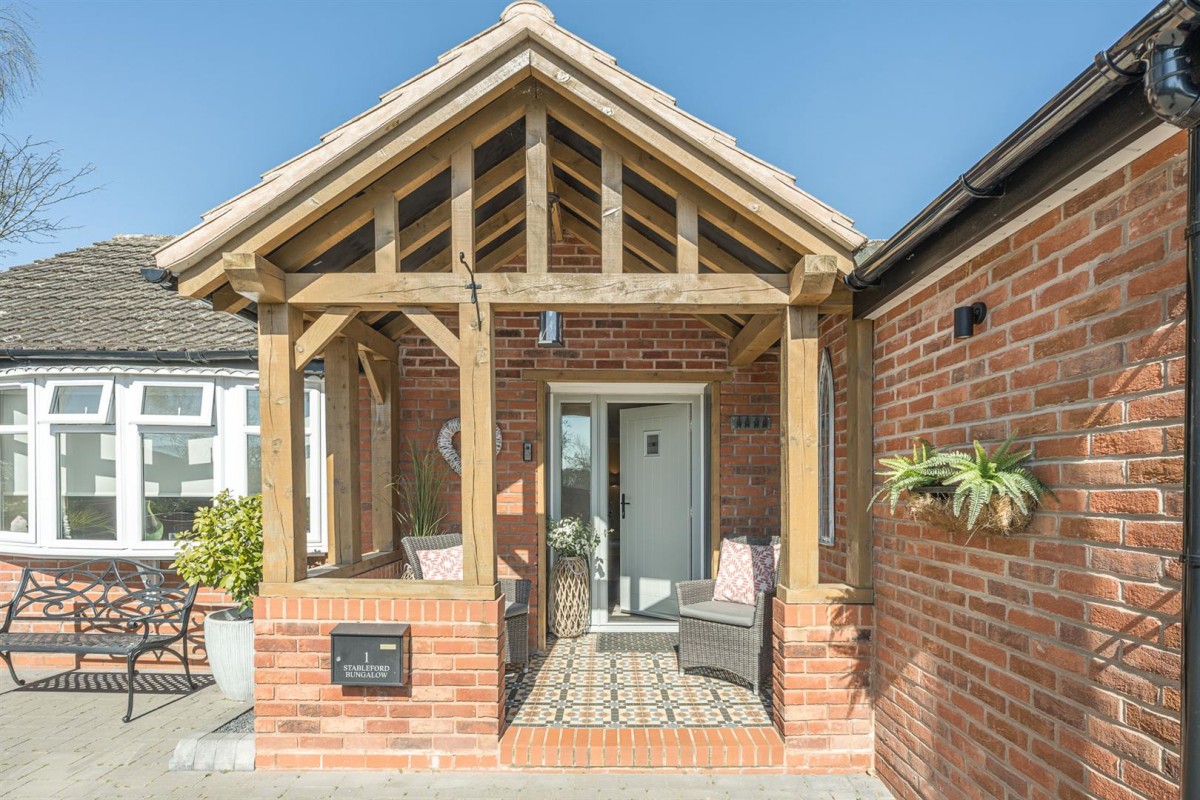 Stableford Bungalows, Stableford, Bridgnorth, WV15 5LS