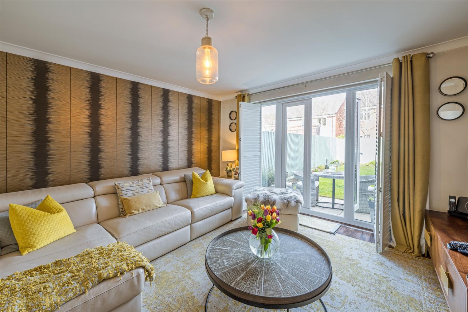 Dawn Close, Wollaston, DY8 4GF