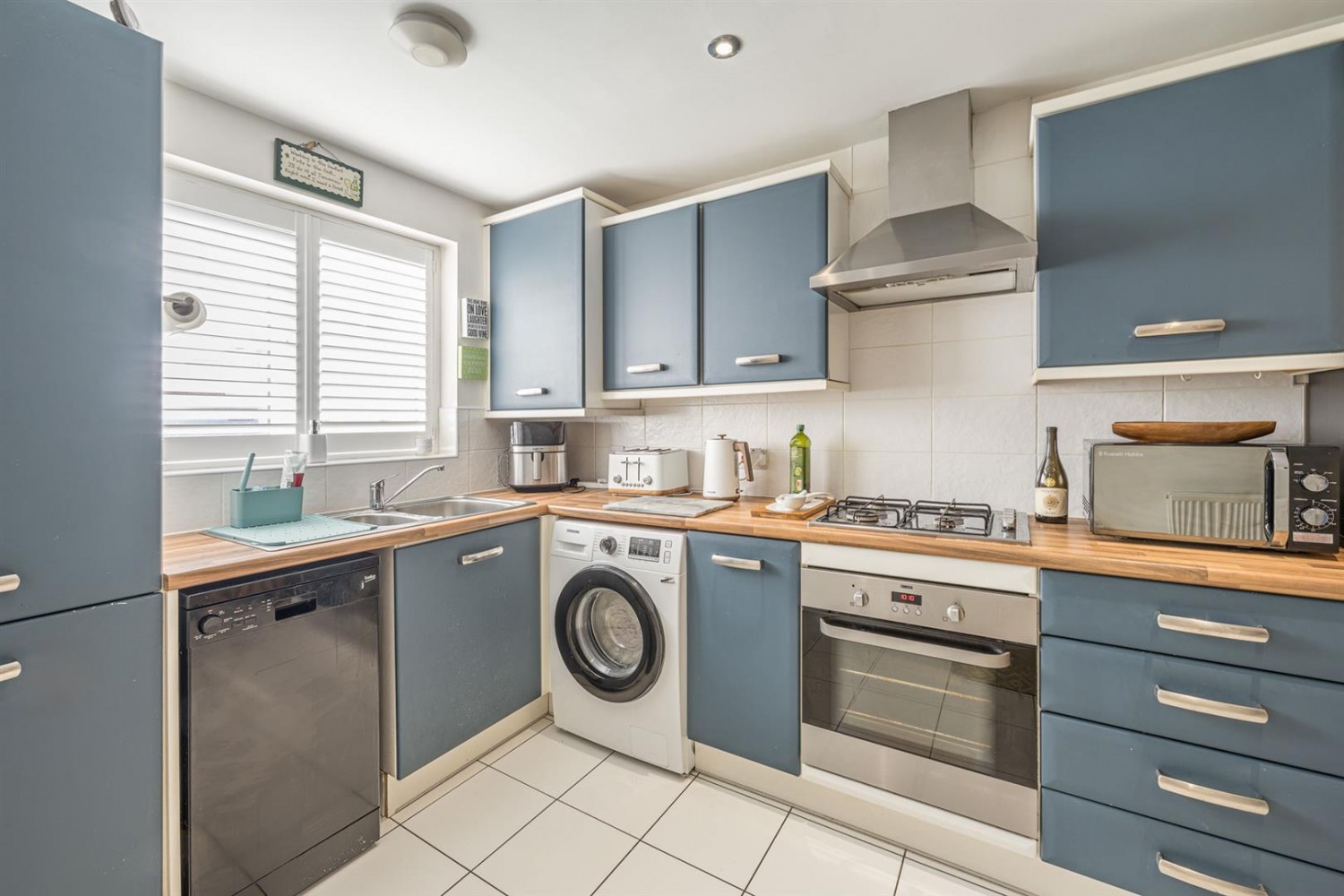 Dawn Close, Wollaston, DY8 4GF