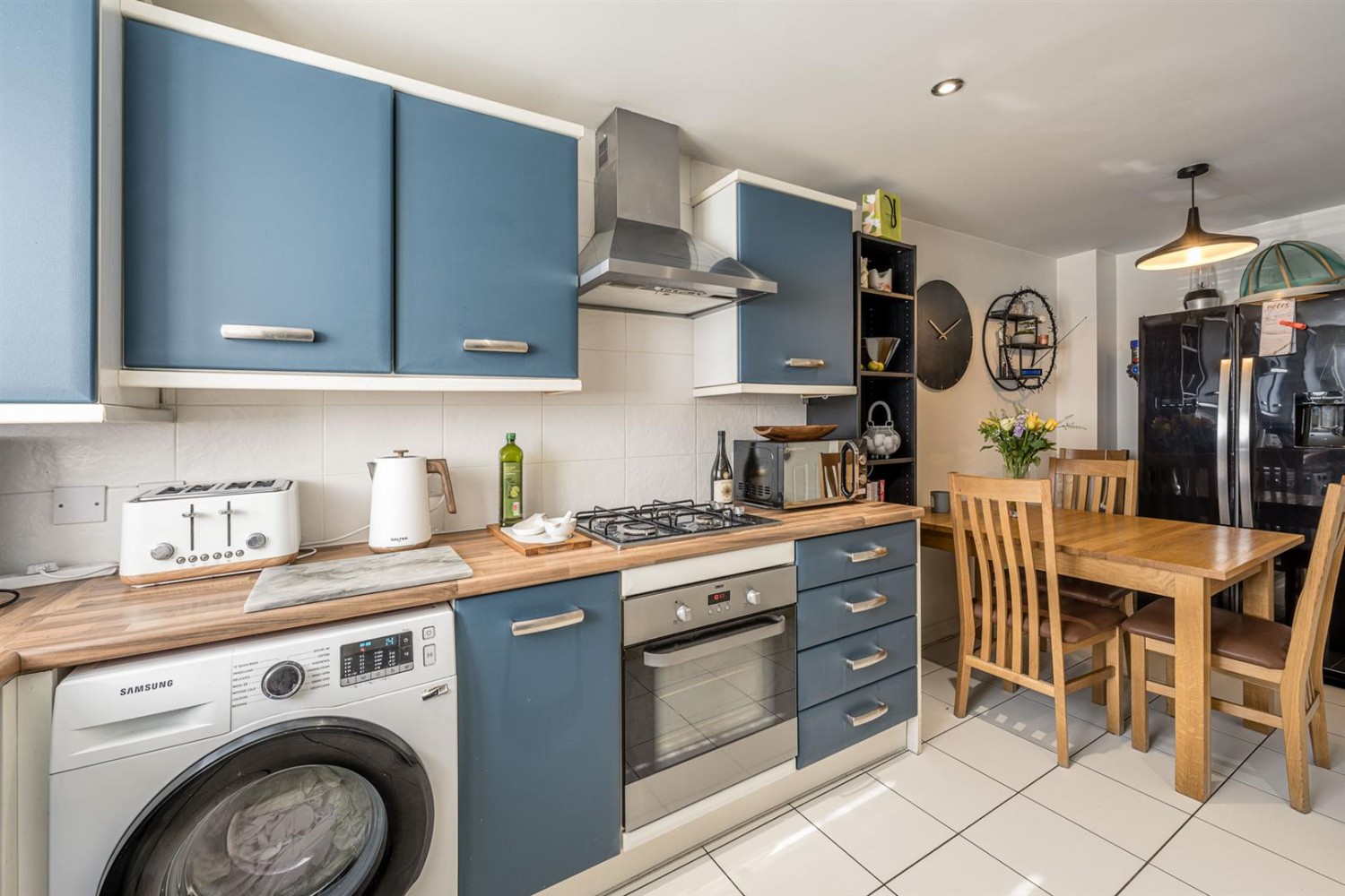 Dawn Close, Wollaston, DY8 4GF