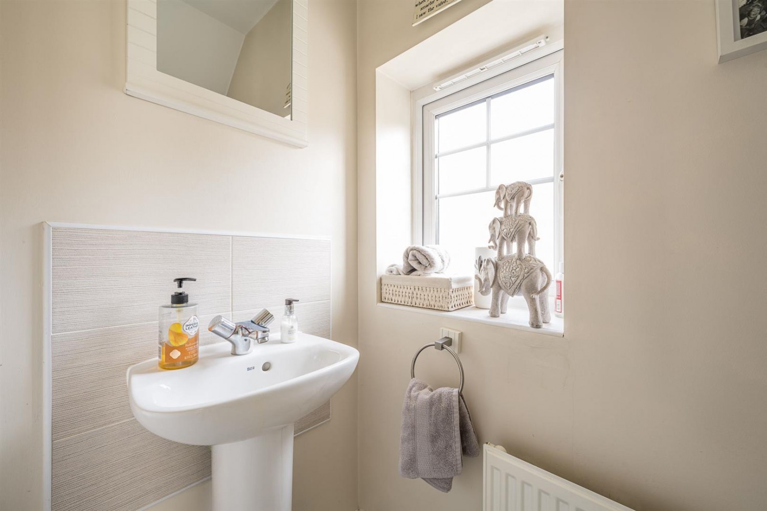 Dawn Close, Wollaston, DY8 4GF