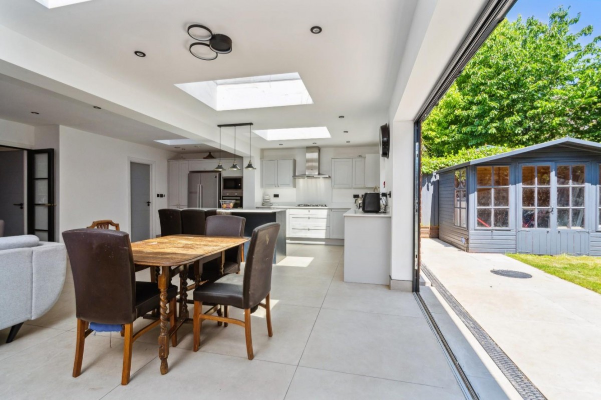 Station Road, Amersham, Buckinghamshire, HP6 5DJ