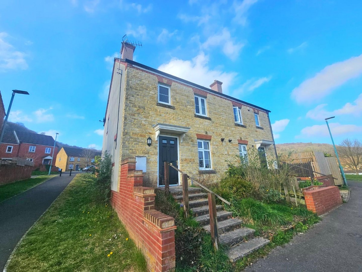 Harrolds Close, Dursley