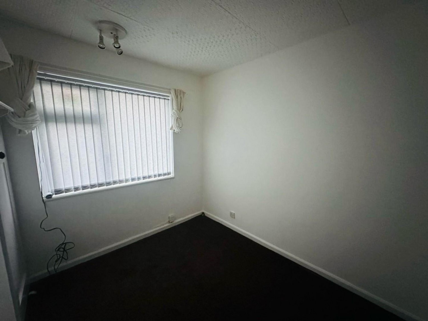 Third Avenue, Liversedge