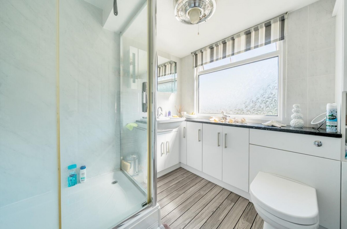 Five Acres, Dursley