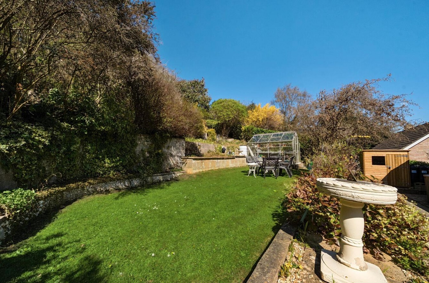 Five Acres, Dursley