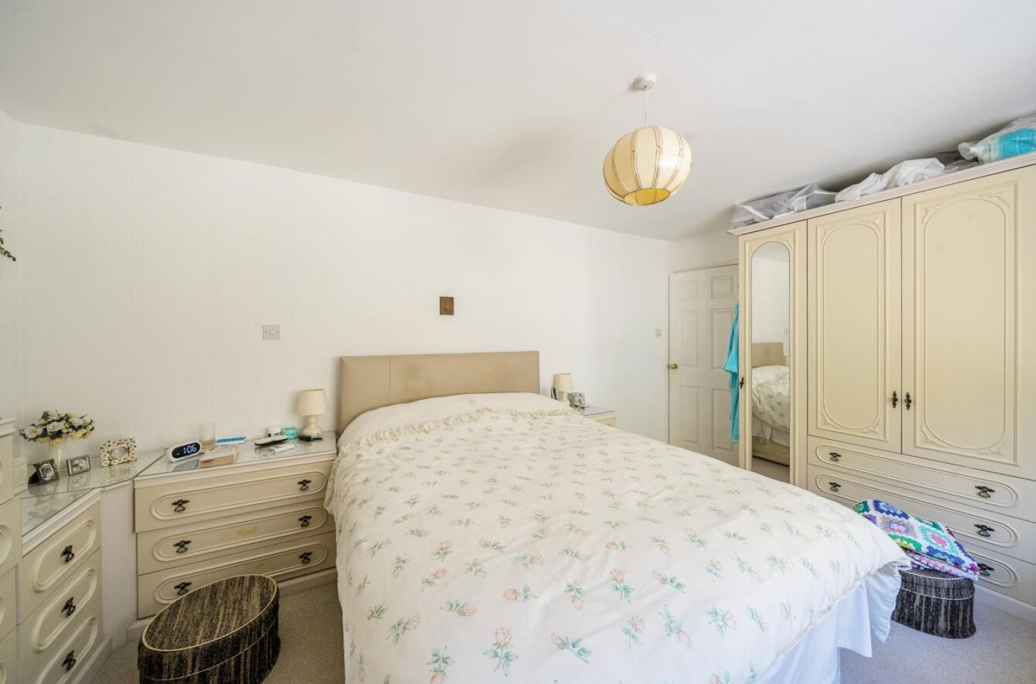 Five Acres, Dursley
