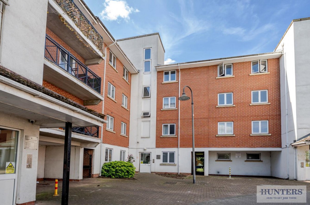Hermitage Close, London