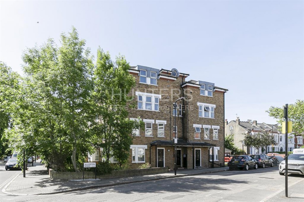 Queen Elizabeths Walk, London, N16