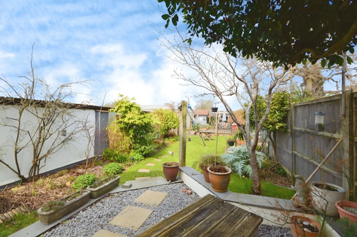 New Fosseway Road , Bristol, BS14 9LN