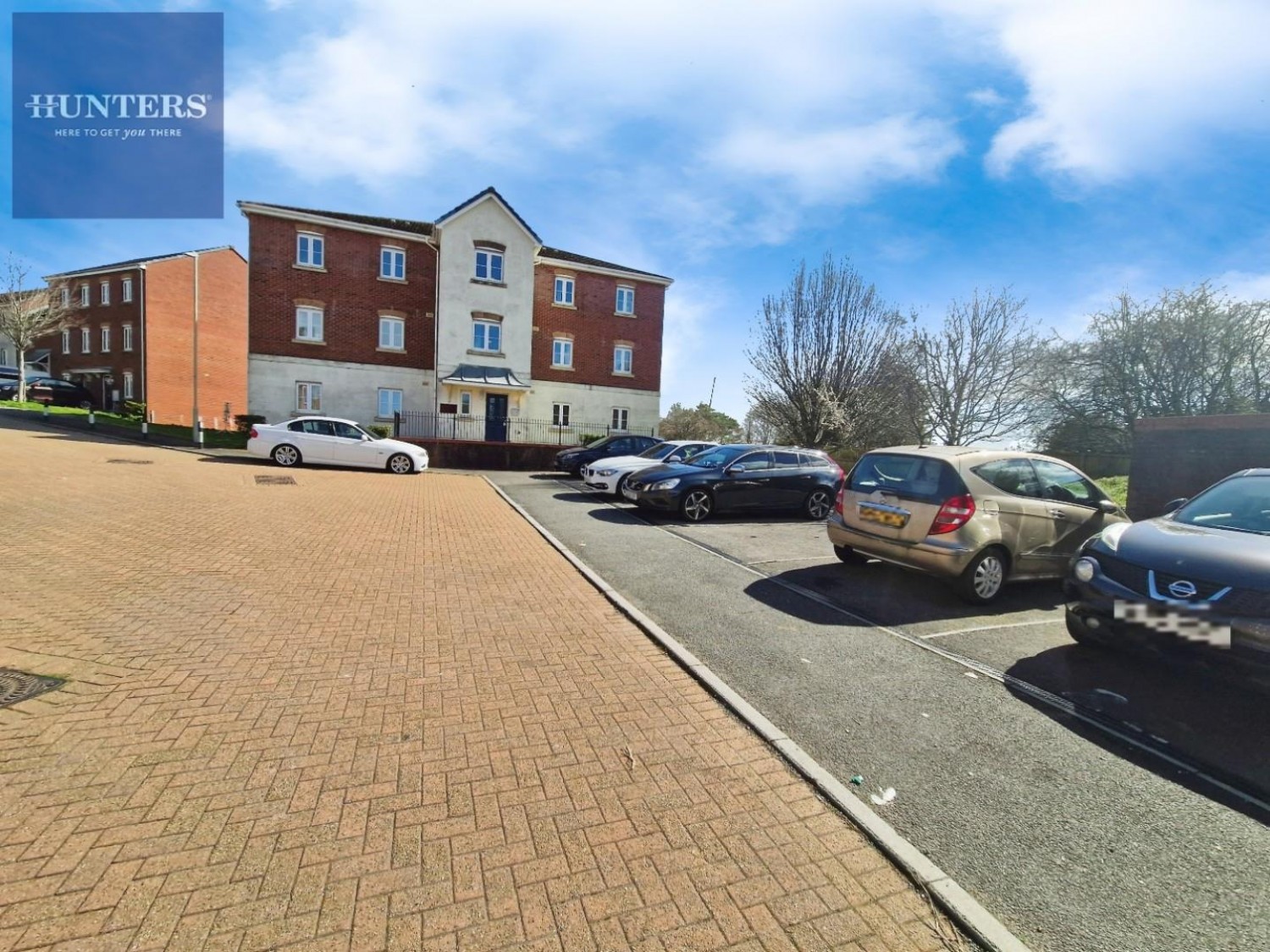 Erw Hir (Longacres ), Bridgend