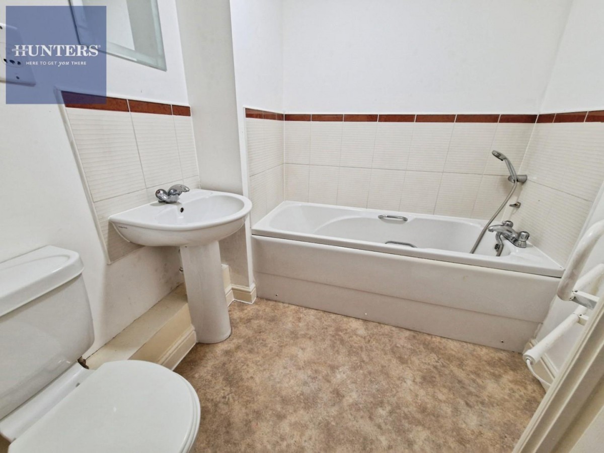 Erw Hir (Longacres ), Bridgend