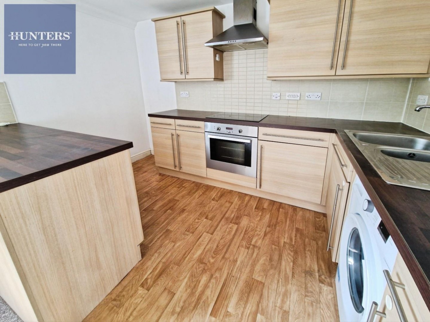 Erw Hir (Longacres ), Bridgend