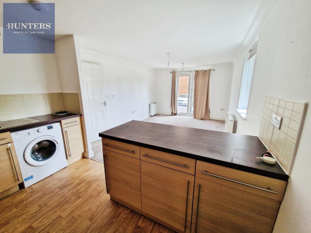 Erw Hir (Longacres ), Bridgend