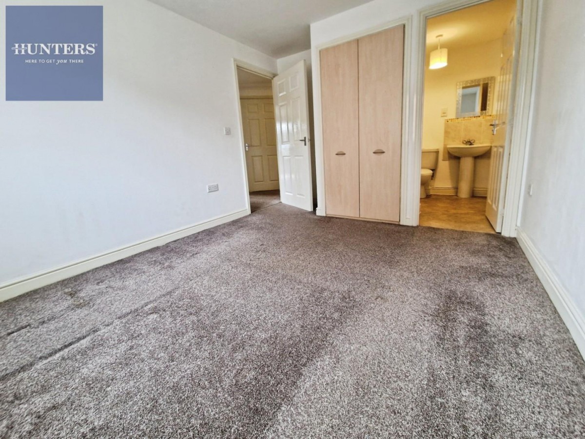 Erw Hir (Longacres ), Bridgend