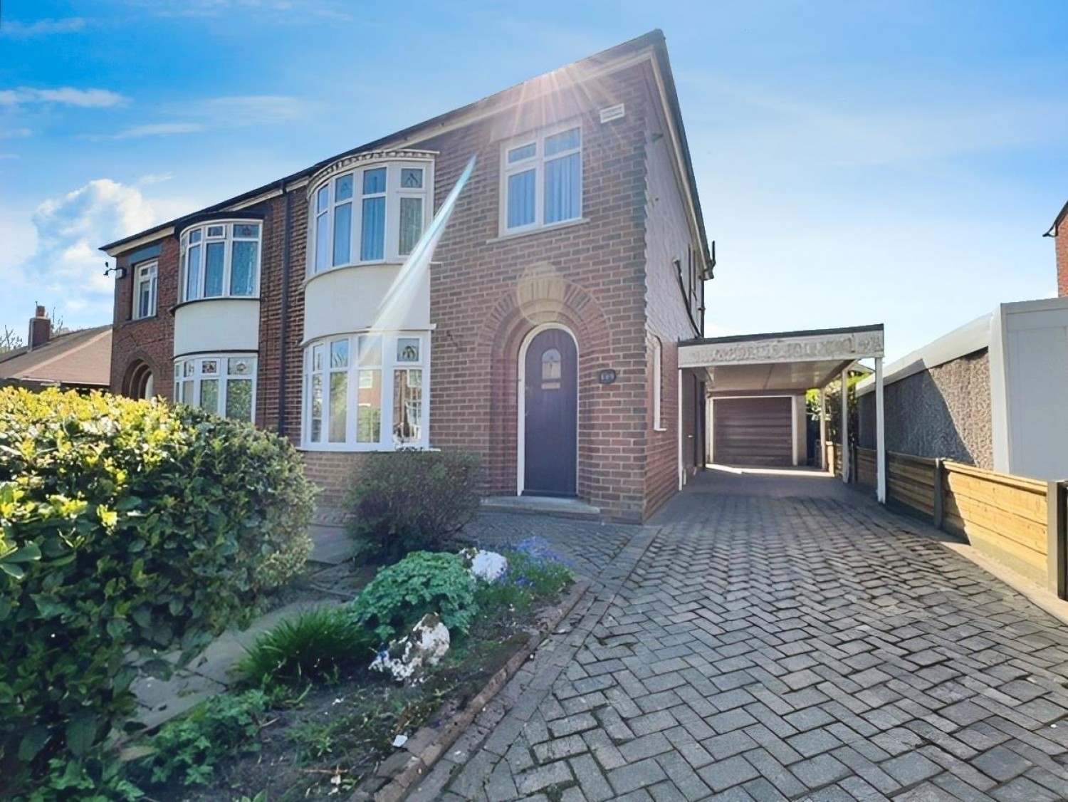 Holden Road, Leigh