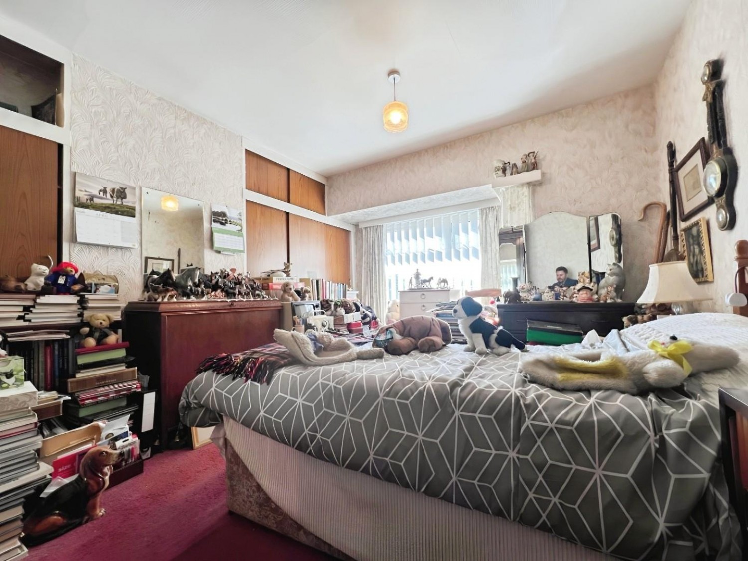 Holden Road, Leigh