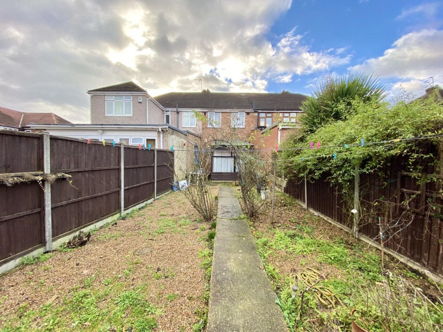 Coronation Road, Hayes, UB3 4JU