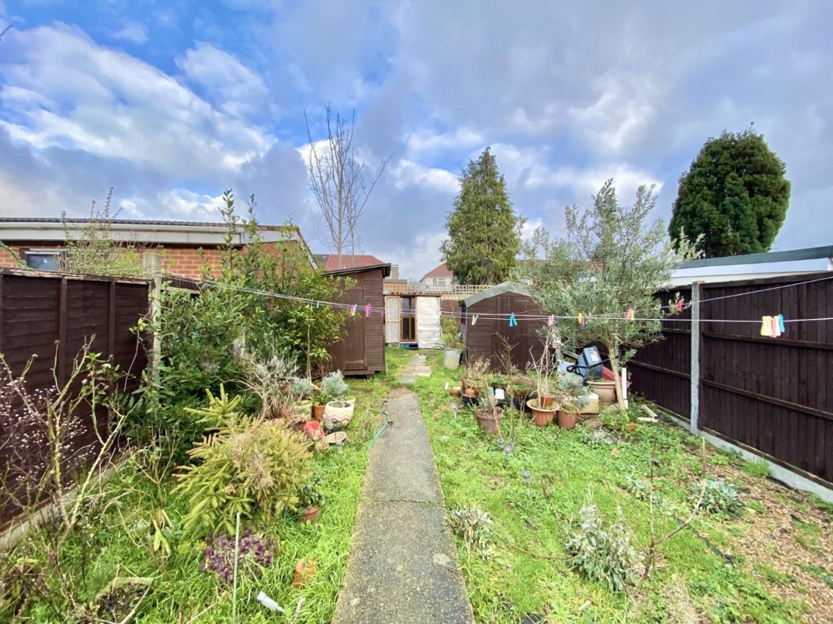 Coronation Road, Hayes, UB3 4JU