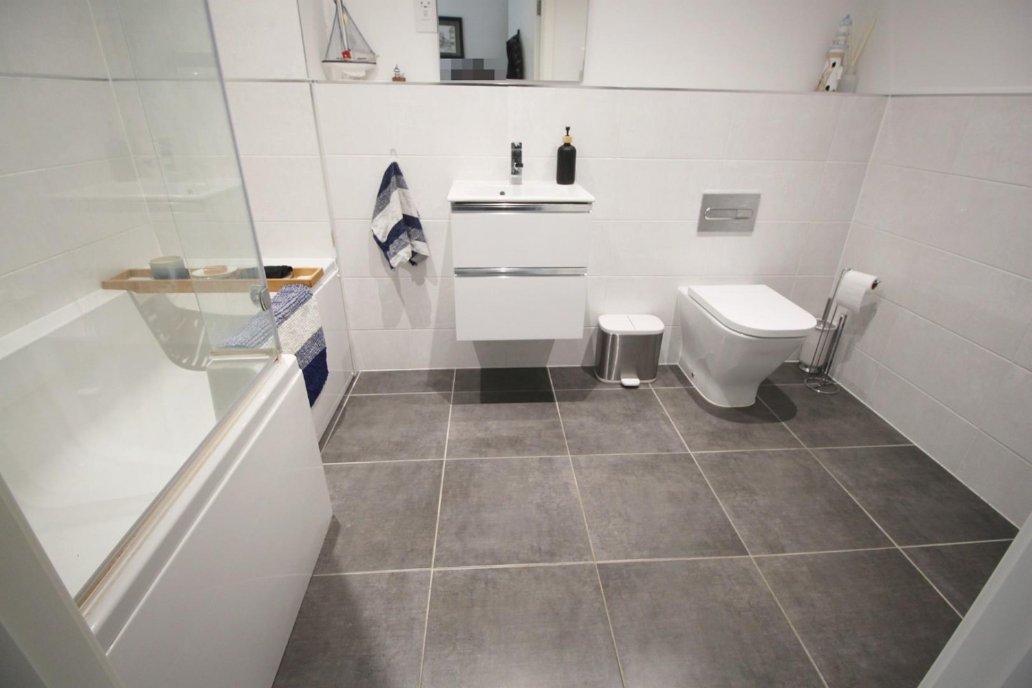 Sovereign Close, Netley Abbey