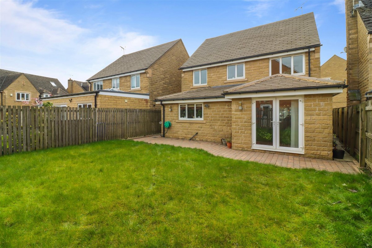Kensington Drive, Lodge Moor, S10