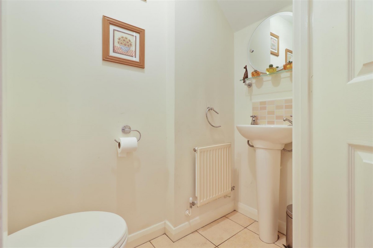 Kensington Drive, Lodge Moor, S10
