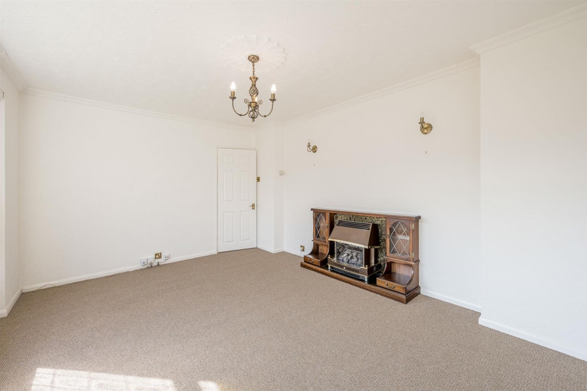 Ridge Road, Kingswinford, DY6 9RD