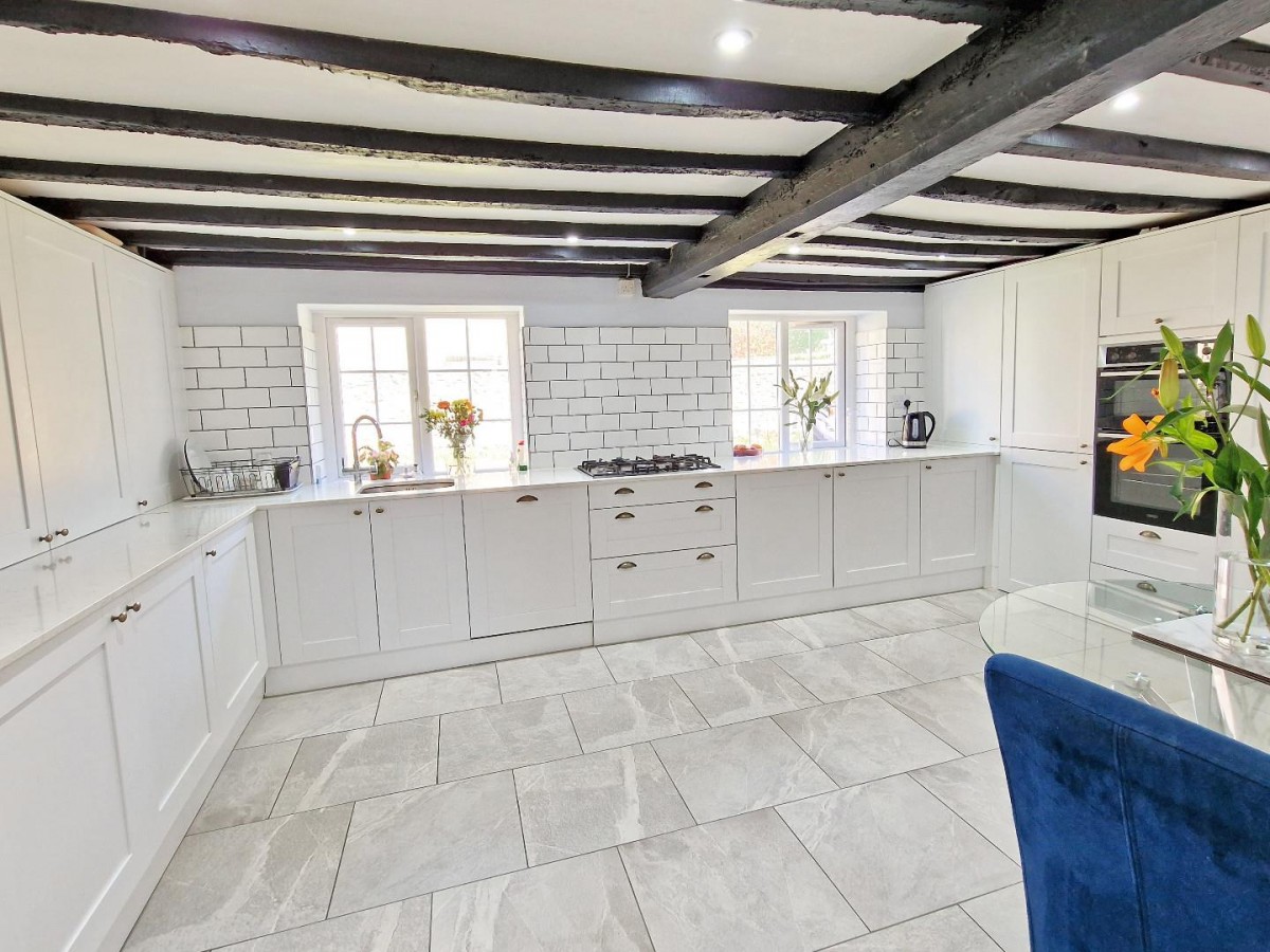 Fringford Road, Caversfield, Bicester