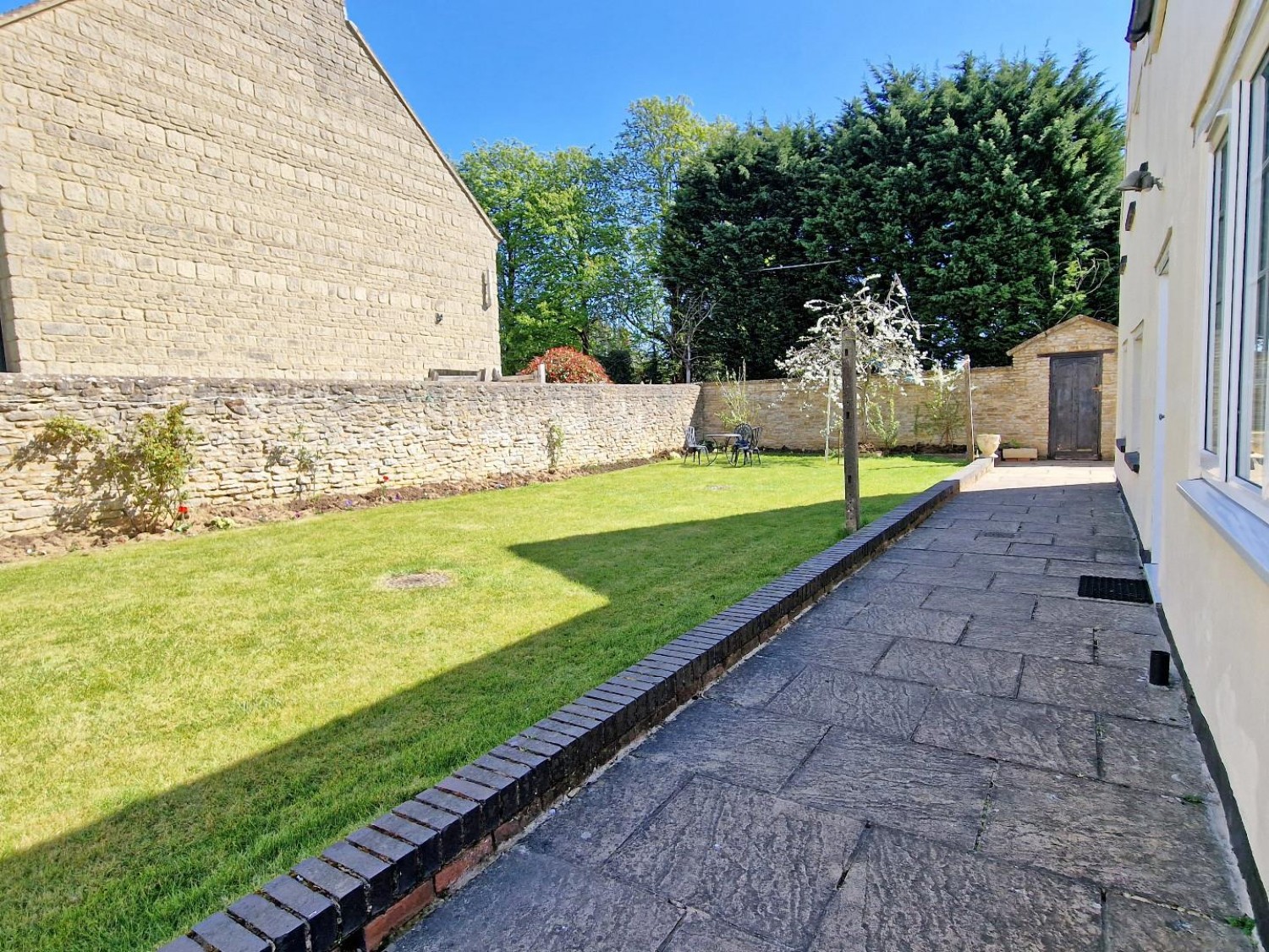 Fringford Road, Caversfield, Bicester