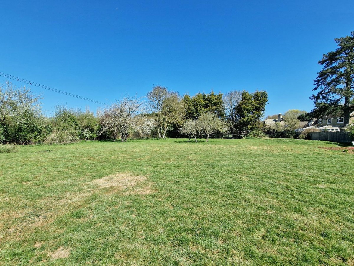 Fringford Road, Caversfield, Bicester