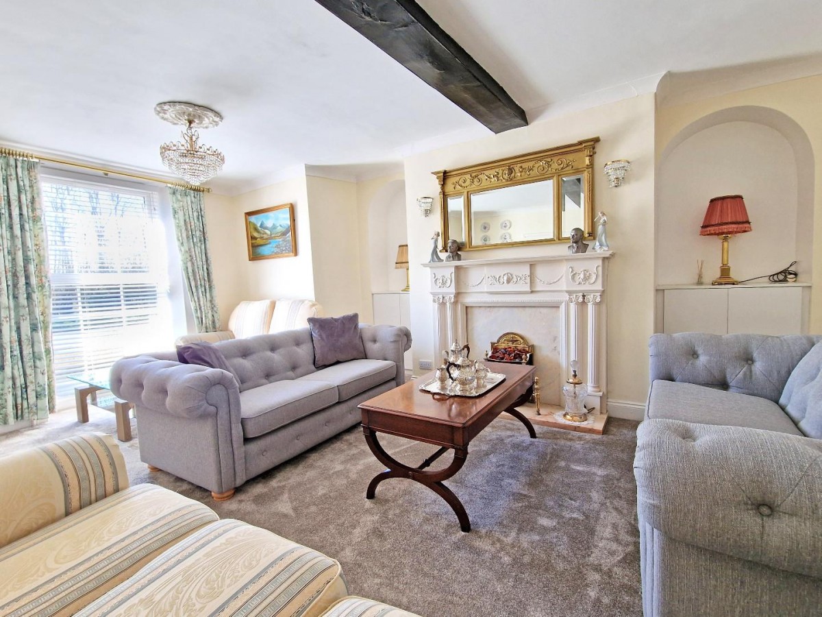Fringford Road, Caversfield, Bicester