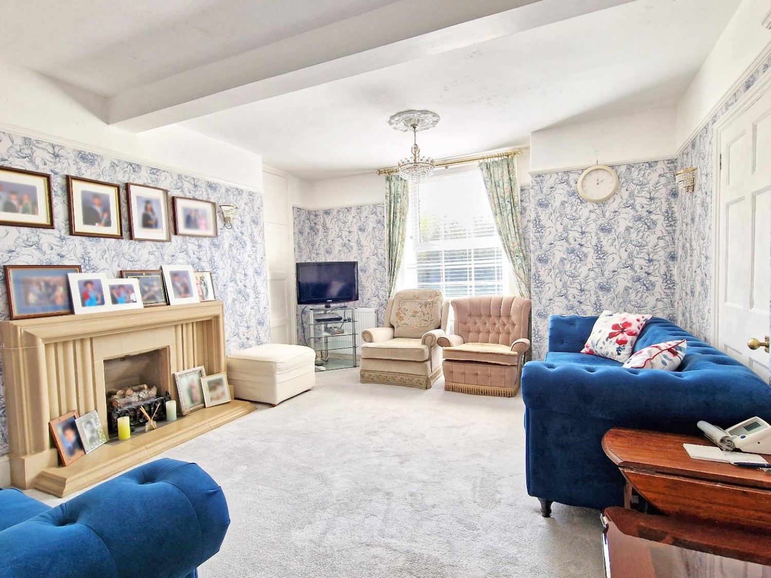 Fringford Road, Caversfield, Bicester