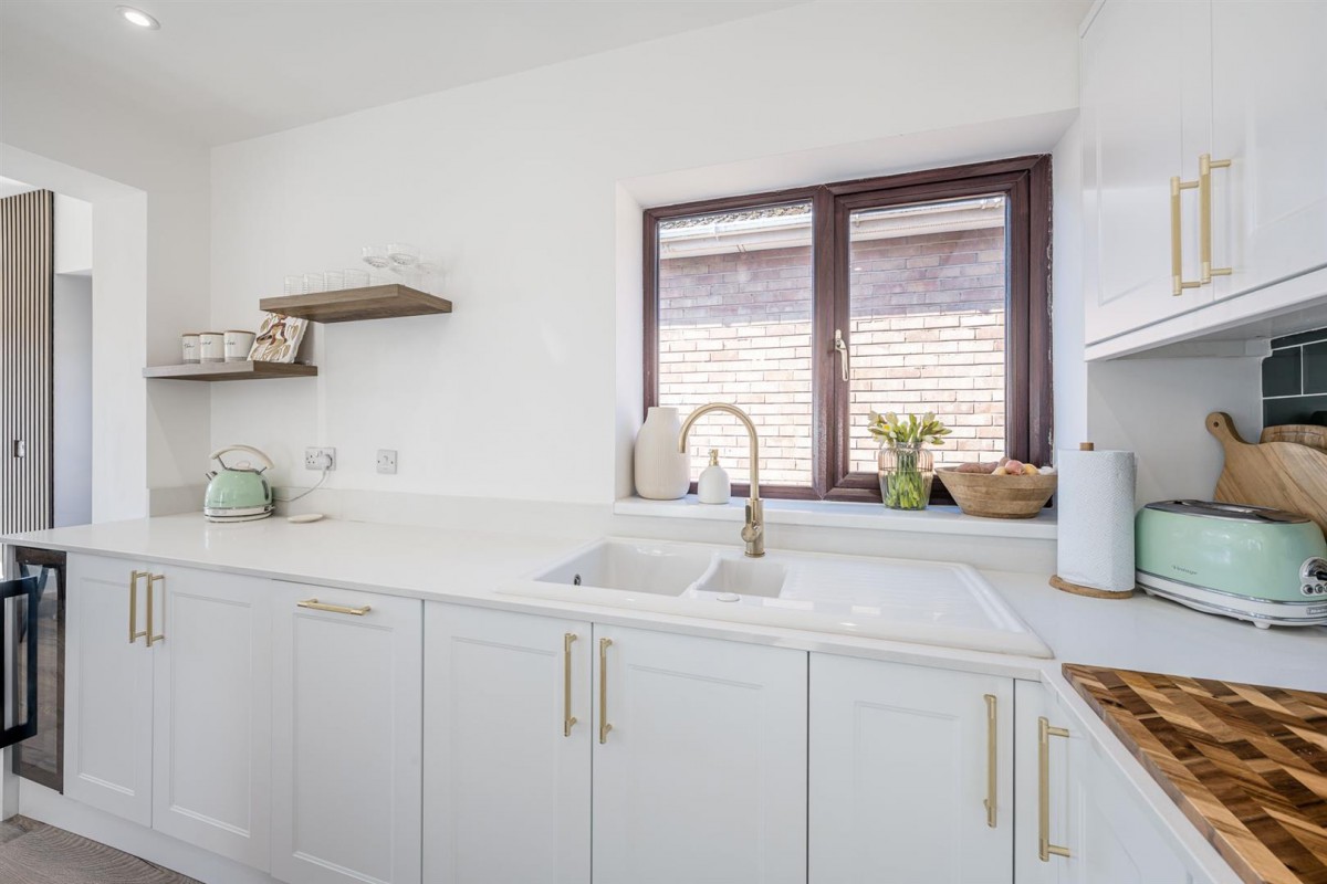 Beaulieu Avenue, Kingswinford, DY6 8QA