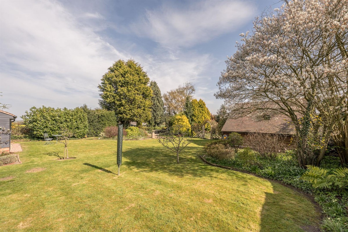 Primrose Cottage, Blakeshall Lane, Wolverley, DY11 5XJ