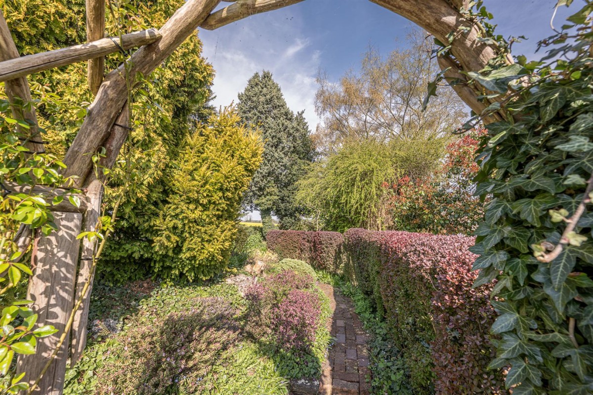 Primrose Cottage, Blakeshall Lane, Wolverley, DY11 5XJ