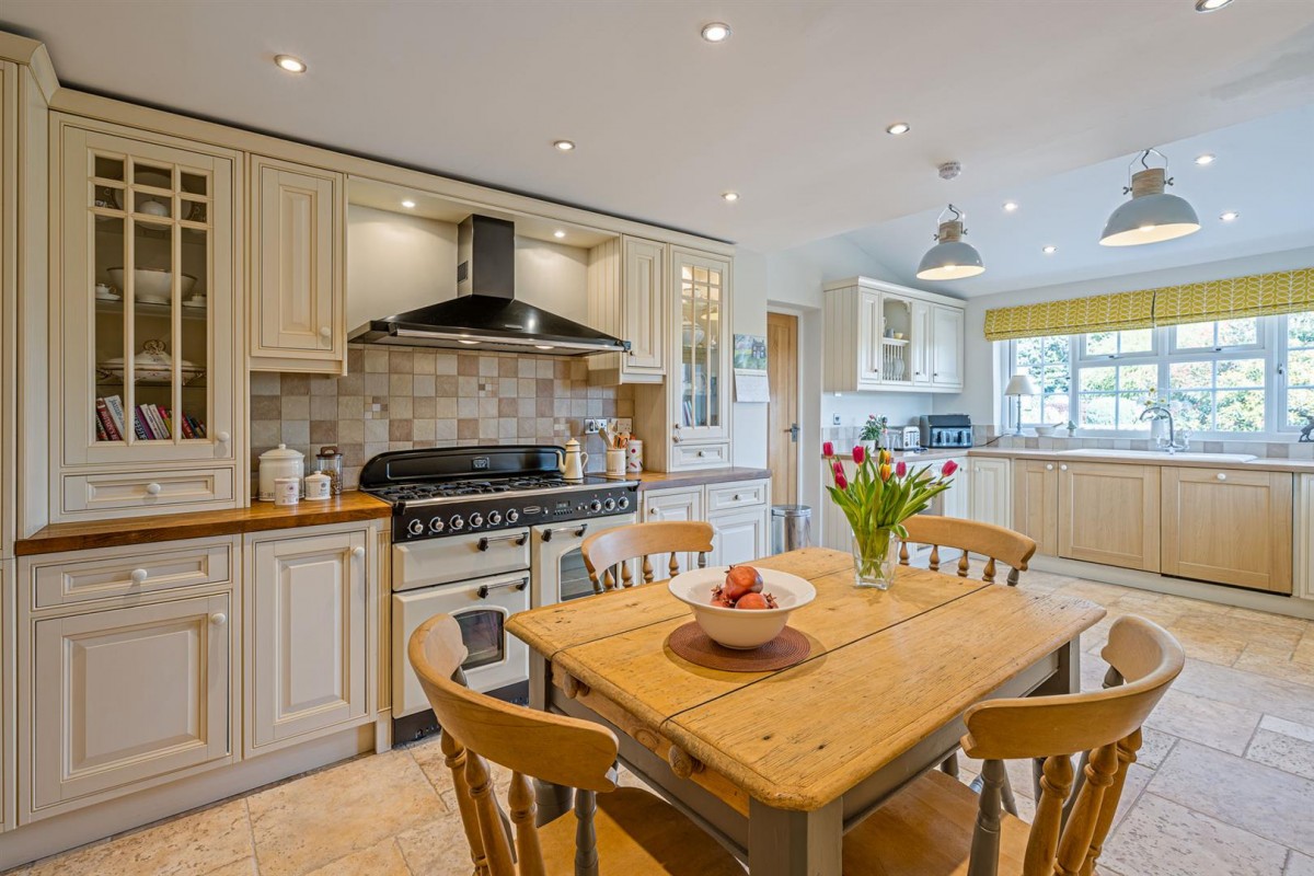 Primrose Cottage, Blakeshall Lane, Wolverley, DY11 5XJ