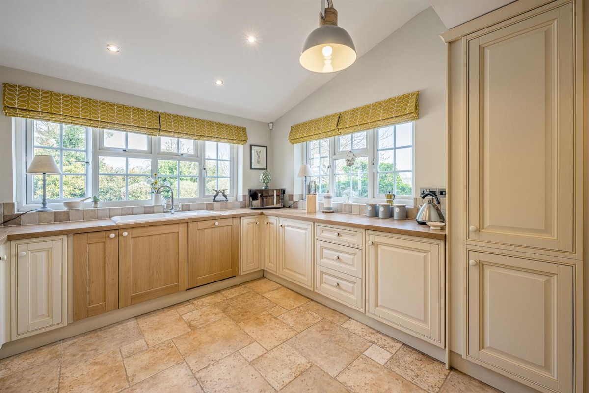 Primrose Cottage, Blakeshall Lane, Wolverley, DY11 5XJ