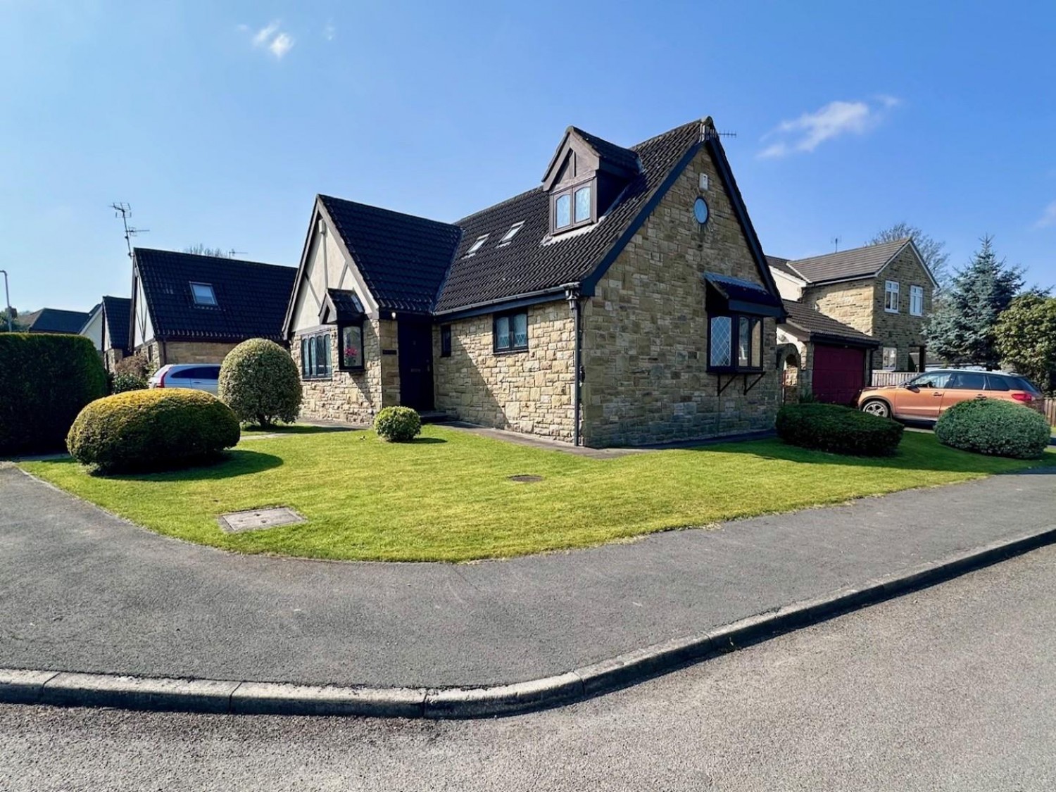 Arthington Lawns, Pool In Wharfedale, LS21