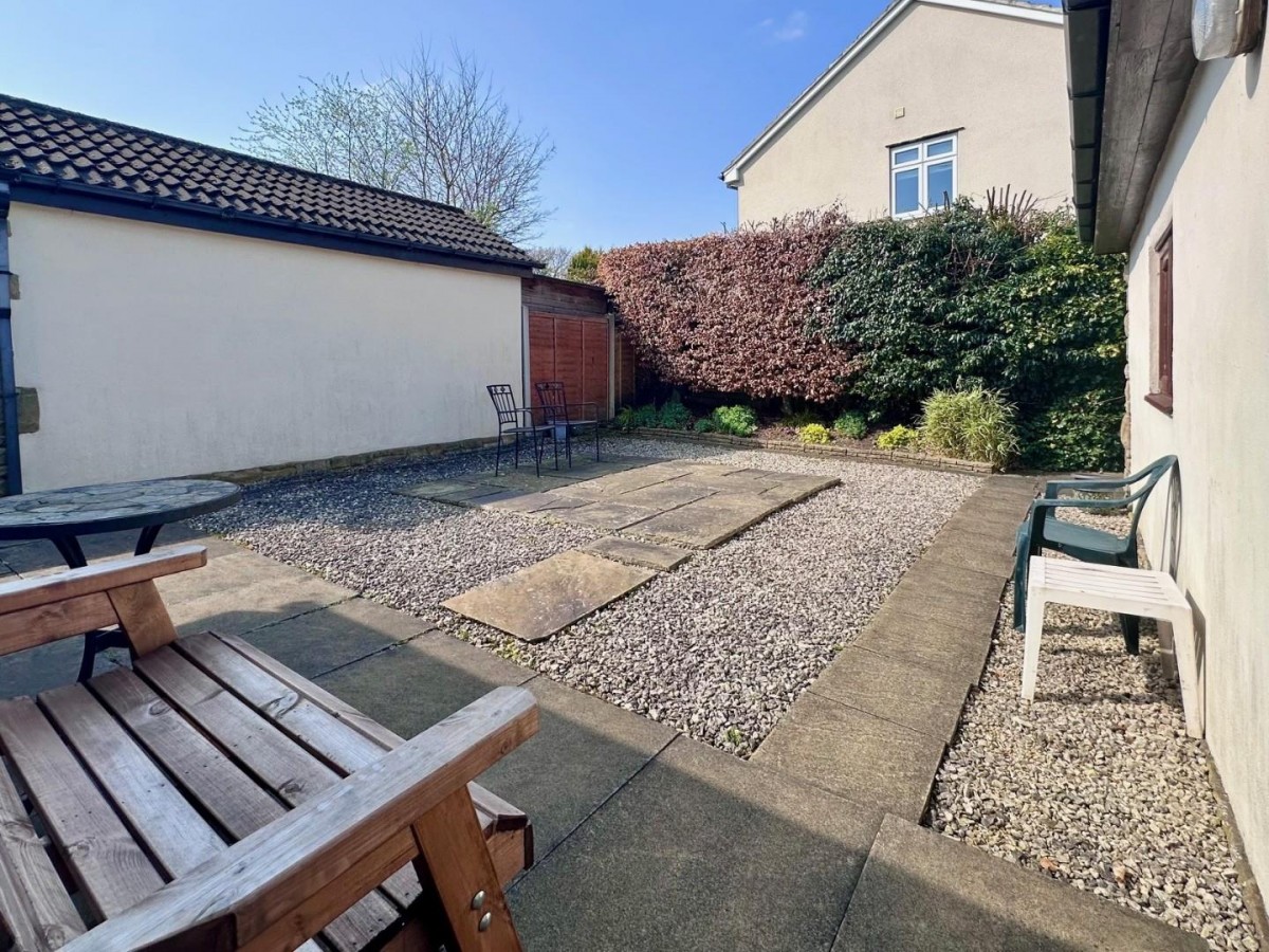 Arthington Lawns, Pool In Wharfedale, LS21