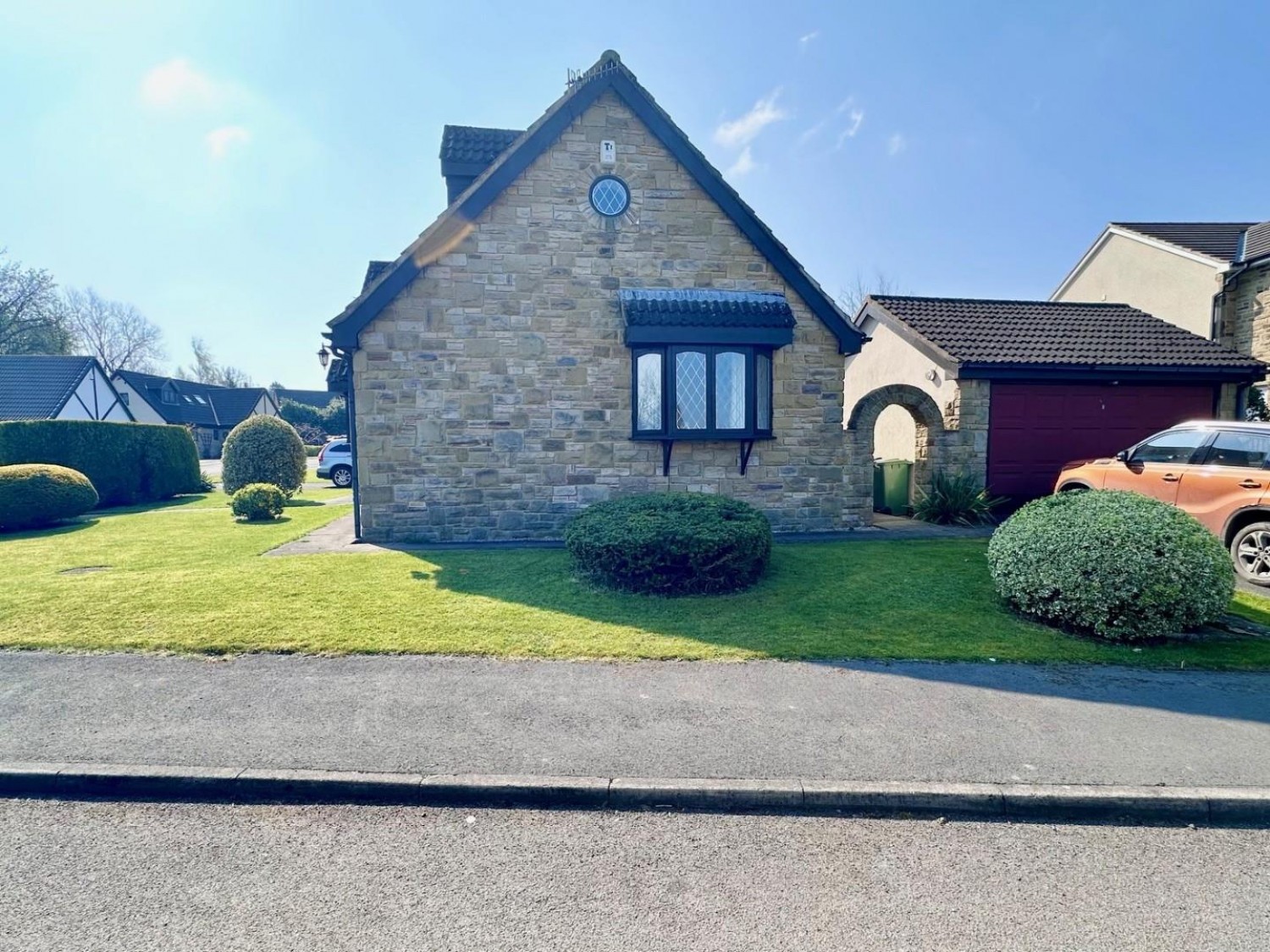 Arthington Lawns, Pool In Wharfedale, LS21