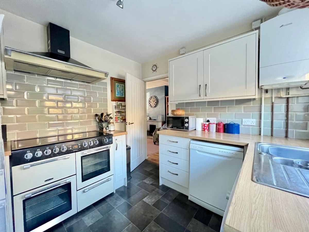 Toadsmoor Road, Brimscombe, Stroud, GL5 2TB