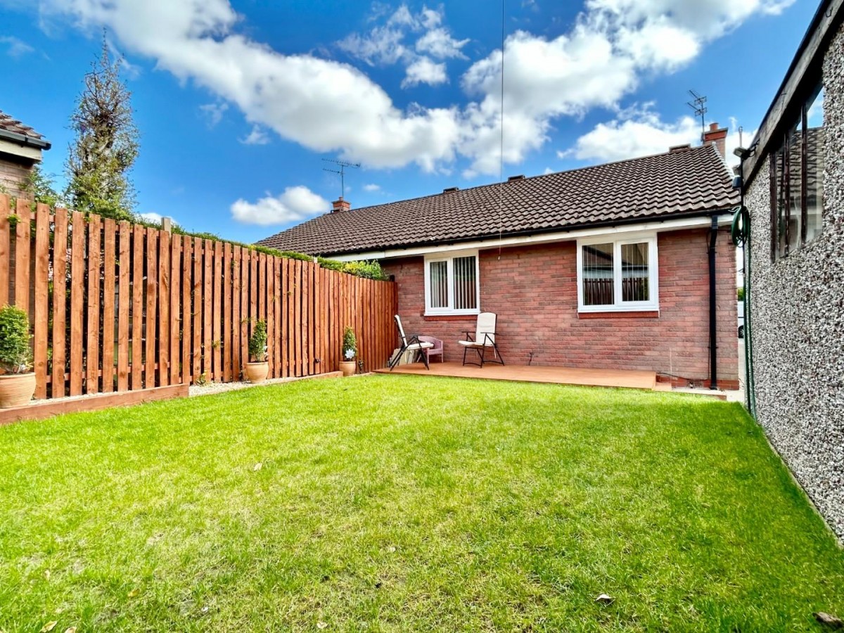 Knoll Beck Close, Goldthorpe S63 9BT