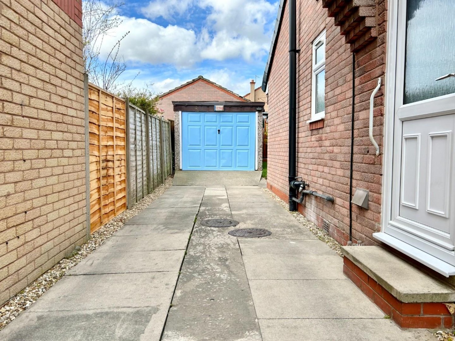 Knoll Beck Close, Goldthorpe S63 9BT