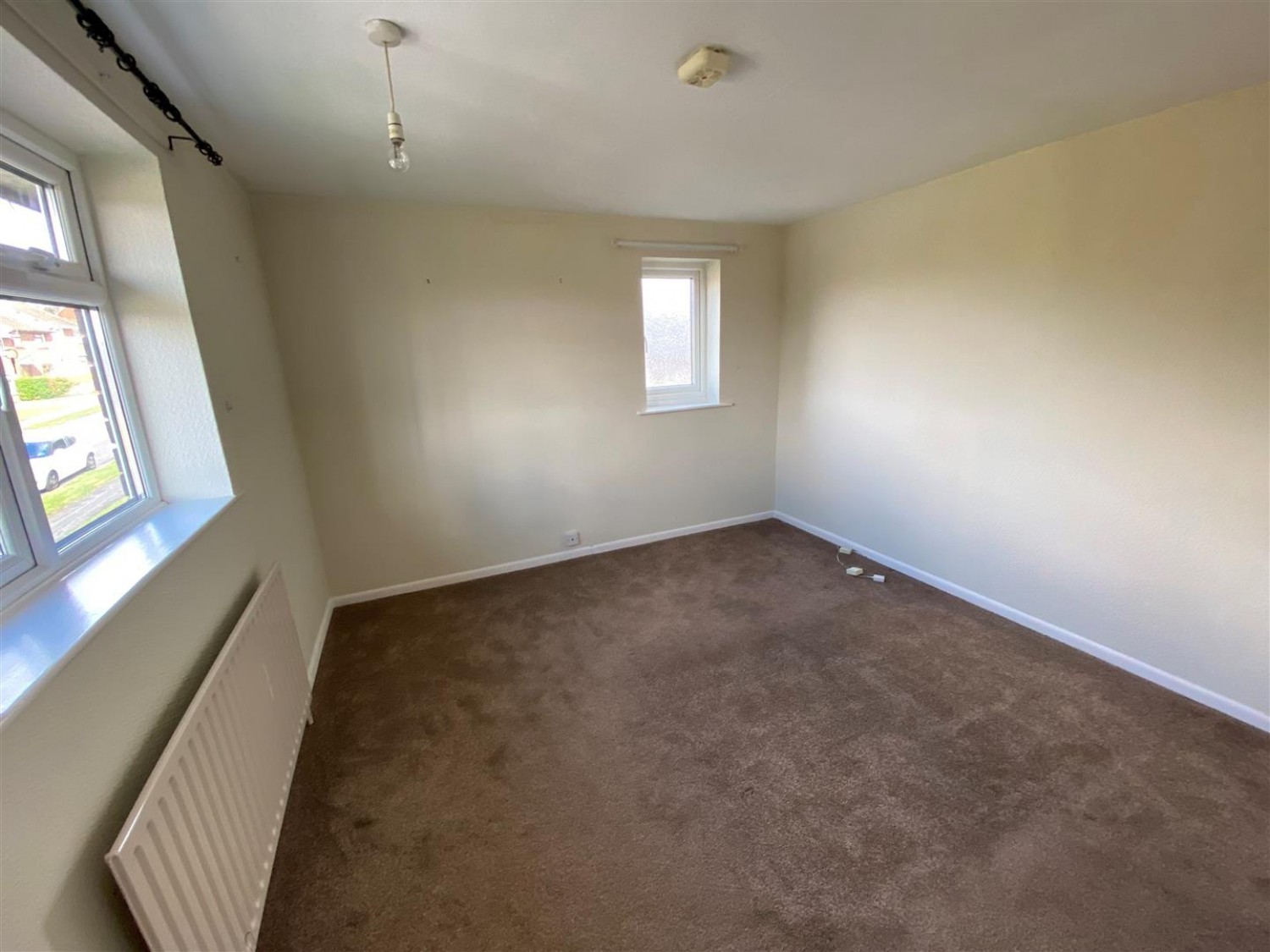 Lansdowne Road, Brimington, Chesterfield, S43 1BG