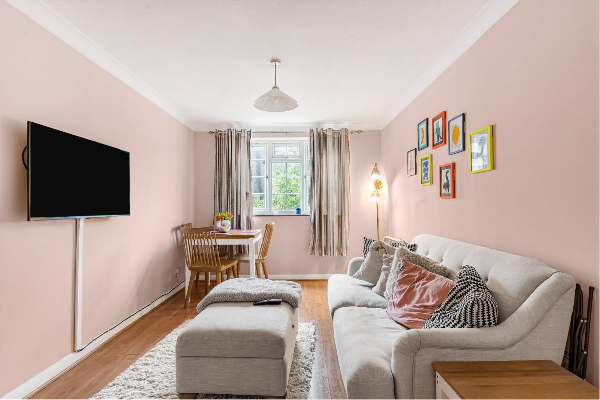 Gables Close, London, SE5